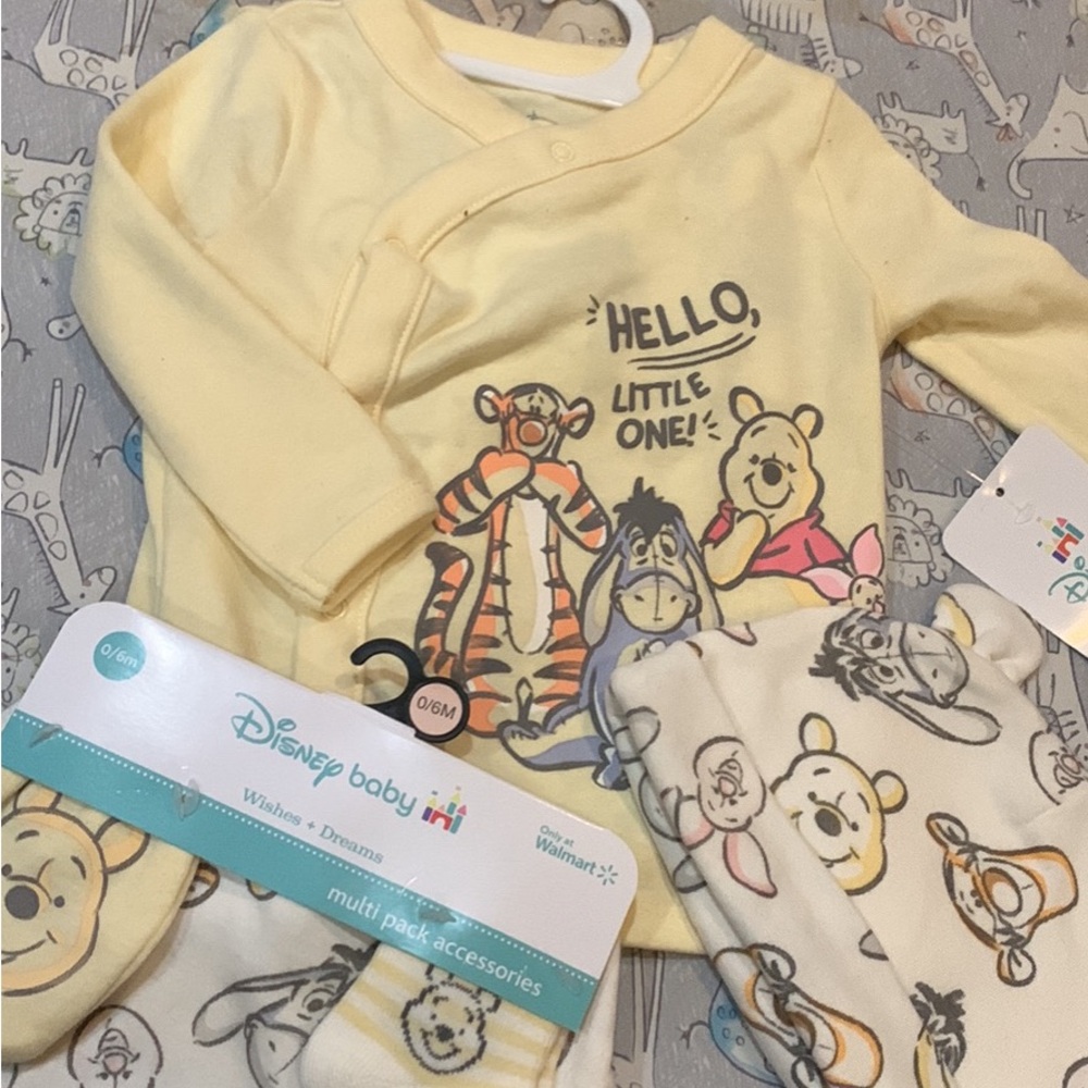 Disney Winnie the Pooh Yellow and Cream Matching Set